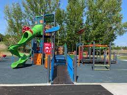 Fountain Park Outdoor Playground – Bild 4