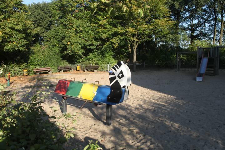 Spielplatz Luchsstraße – Bild 2