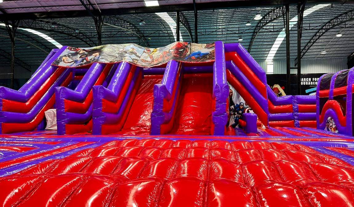 Kinderarena Vermietung Hüpfburgen und Zeltverleih – Bild 1