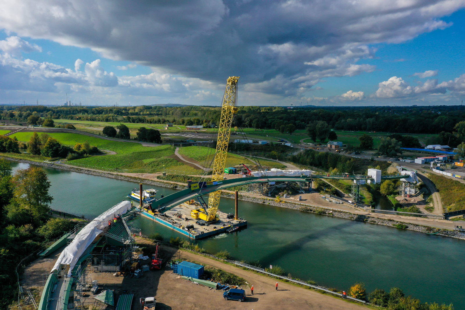 Wasserkreuz Castrop-Rauxel (Emscherdurchlass & Brücke: Sprung über die Emscher) – Bild 3
