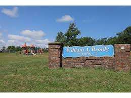 Broidy Park Playground – Bild 6