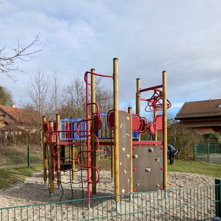 Spielplatz Erlenstr. – Bild 1