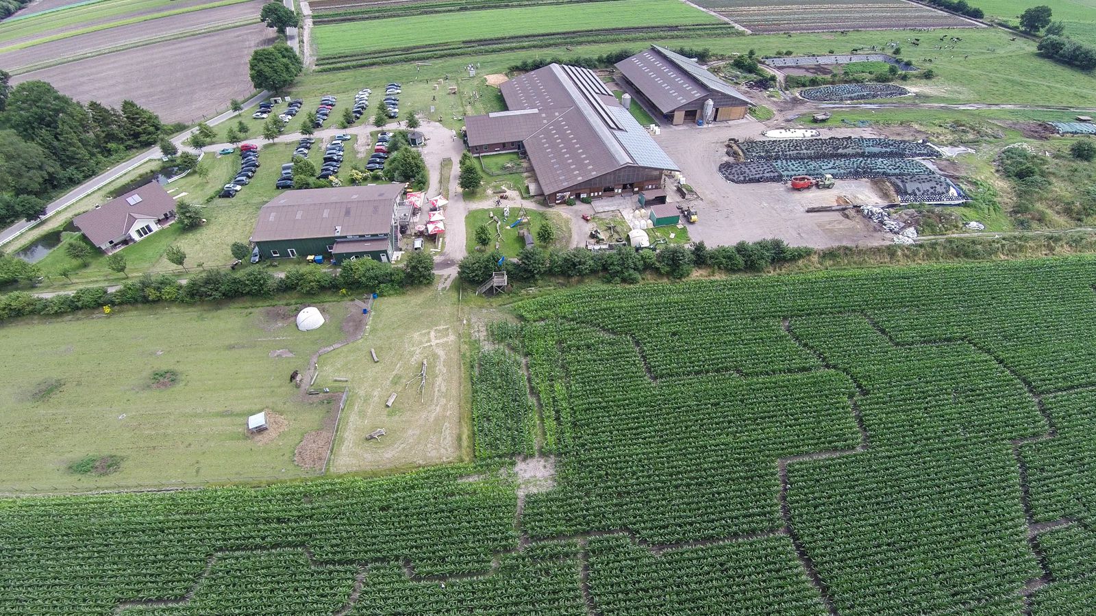 Almthof Erlebnisbauernhof und Hofcafé – Bild 1