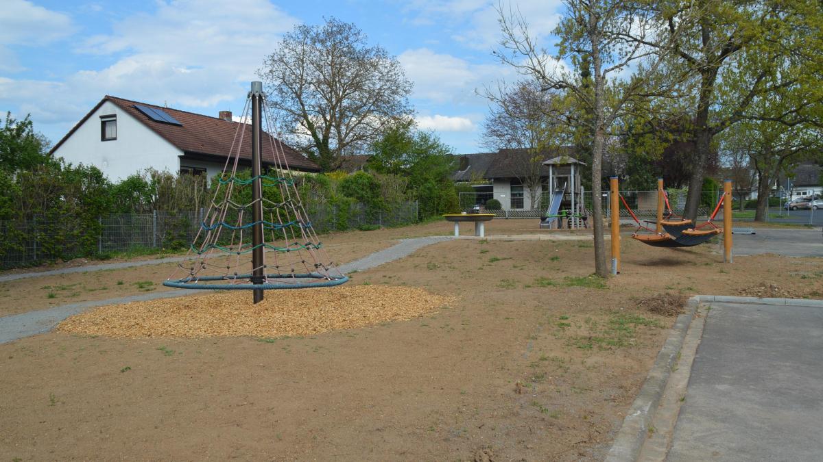Spielplatz – Bild 1