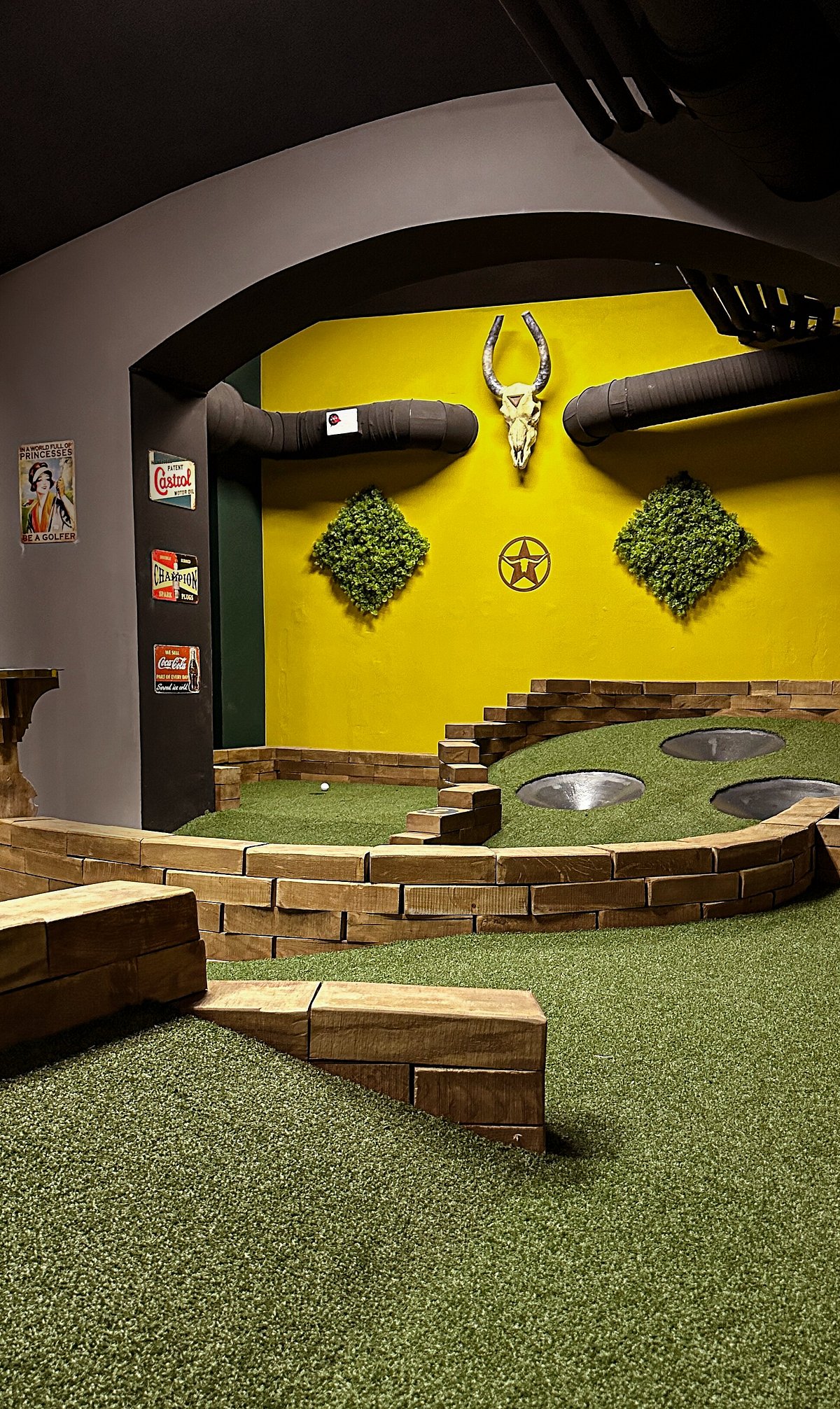 Balls&Clubs - Indoor-Minigolf in München – Bild 2