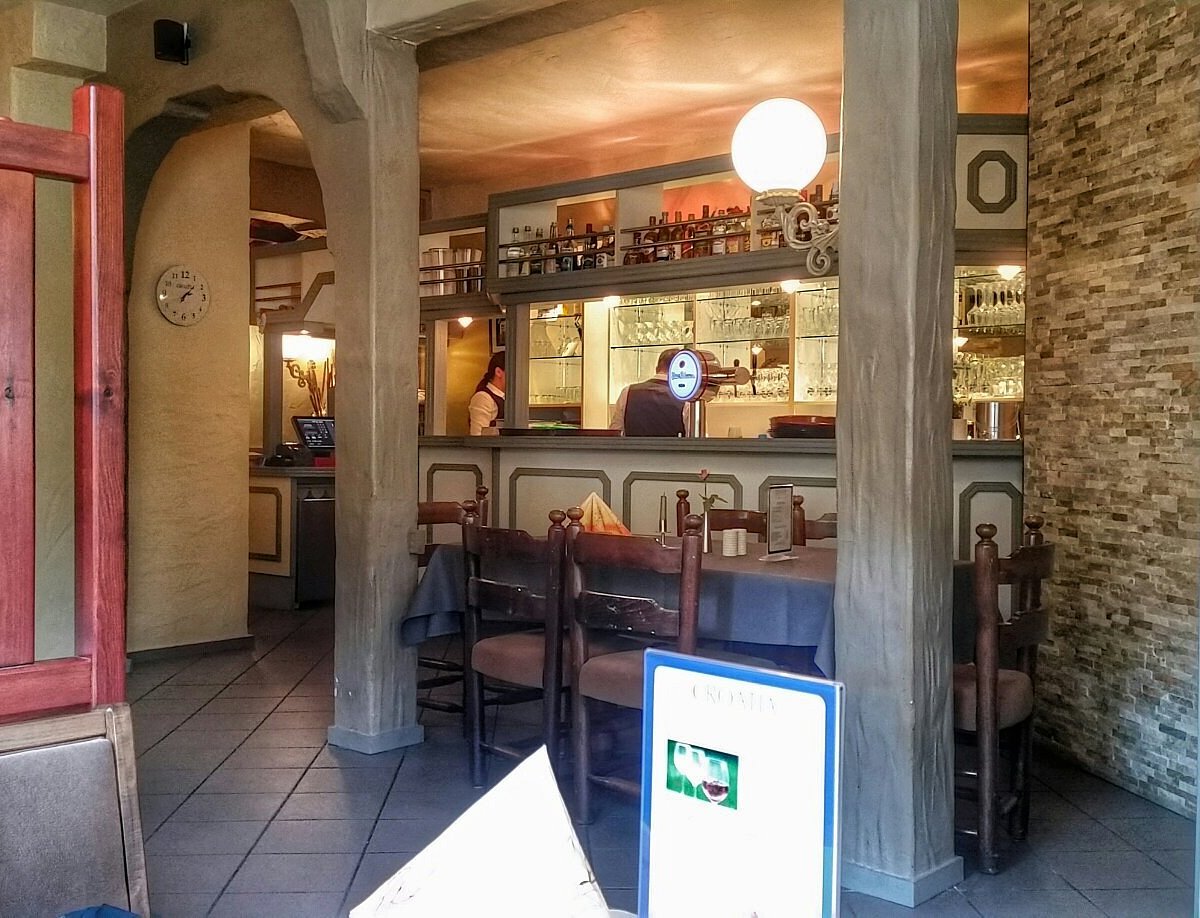 Croatia Spezialitäten Restaurant – Bild 1