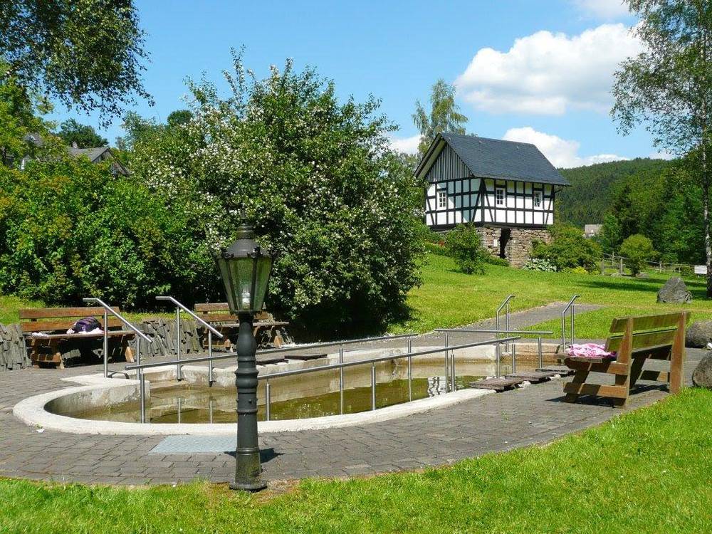 Fußerlebnisbecken – Bild 1