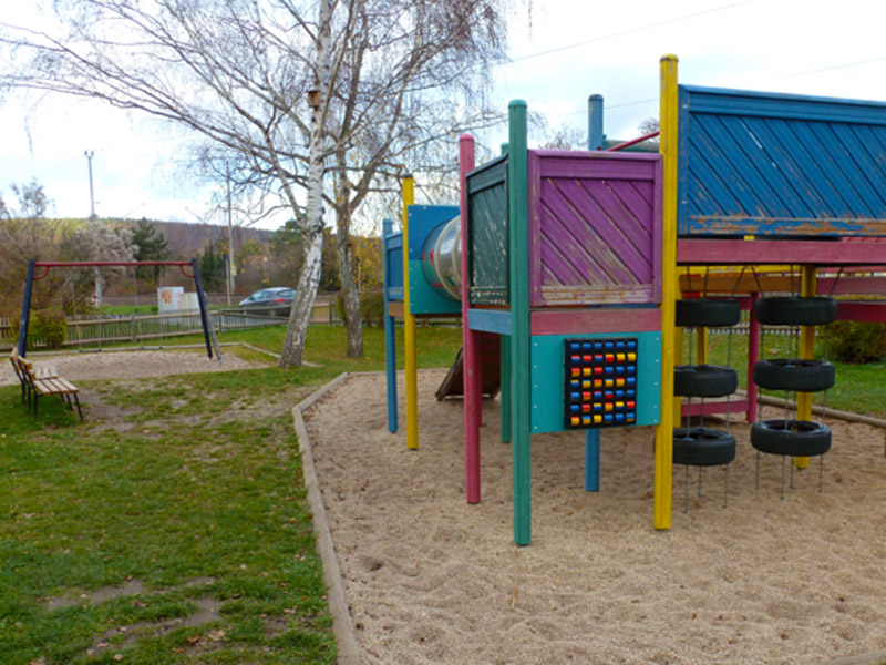 Spielplatz – Bild 1