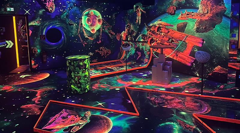 3D Neongolf – Schwarzlicht Minigolf München – Bild 3