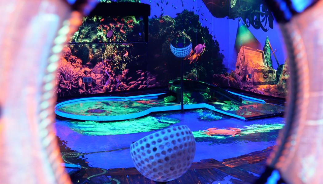 3D Neongolf – Schwarzlicht Minigolf München – Bild 5