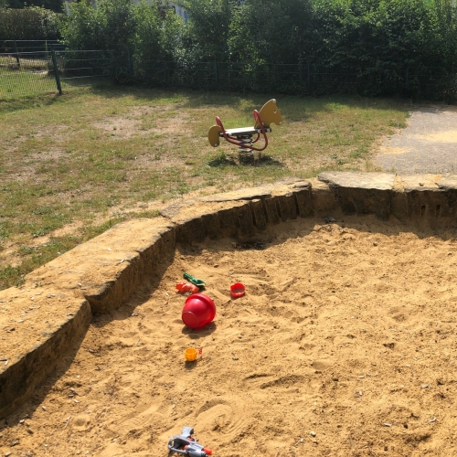 Spielplatz – Bild 3