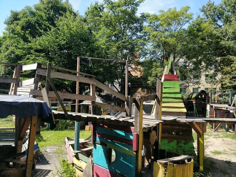 Abenteuerspielplatz am Brunnenhof – Bild 1