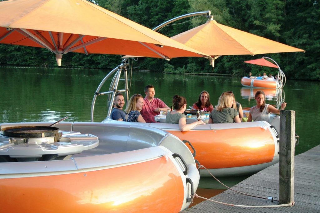 Adventure Golf Alsdorf; Boots-House; BBQ-Boote – Bild 1