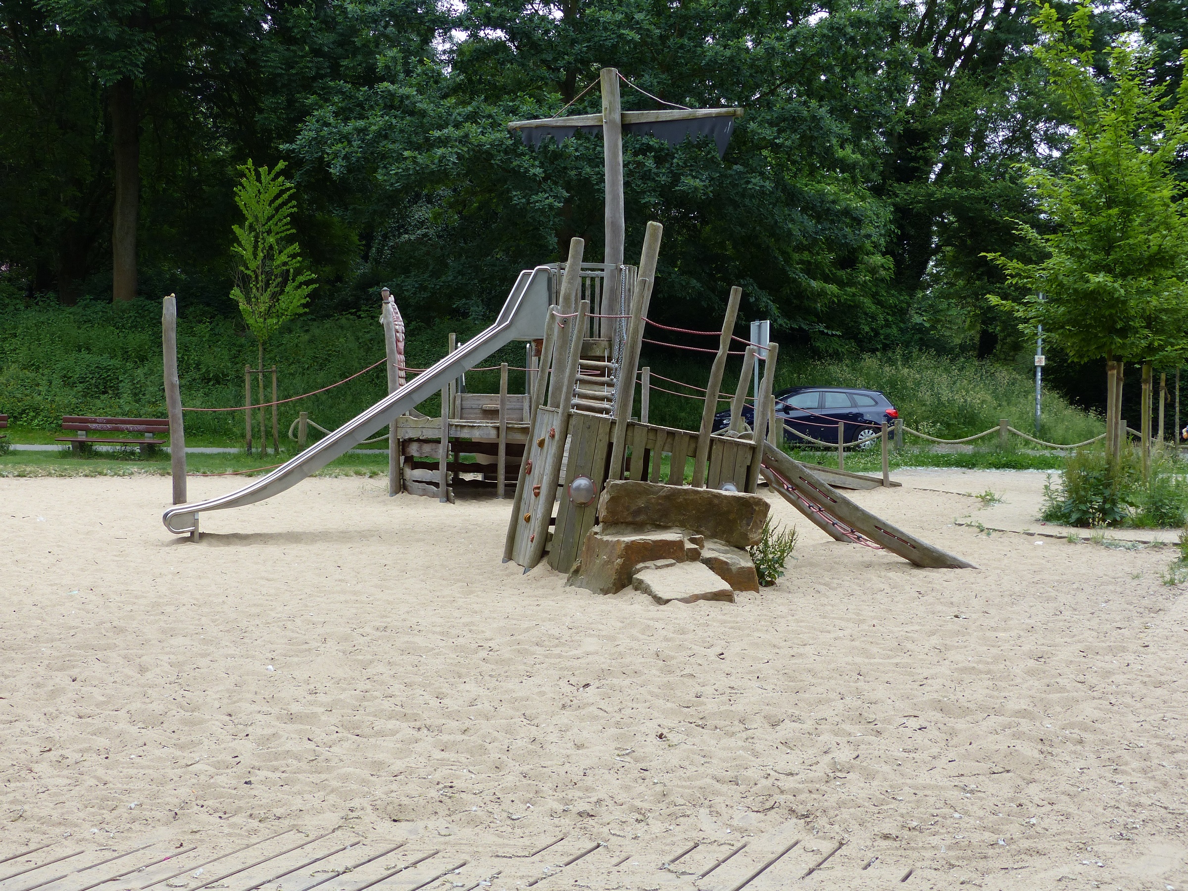 Abenteuer-Spielplatz – Bild 2