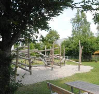 Spielplatz Nikolaus-Lenau-Straße – Bild 2