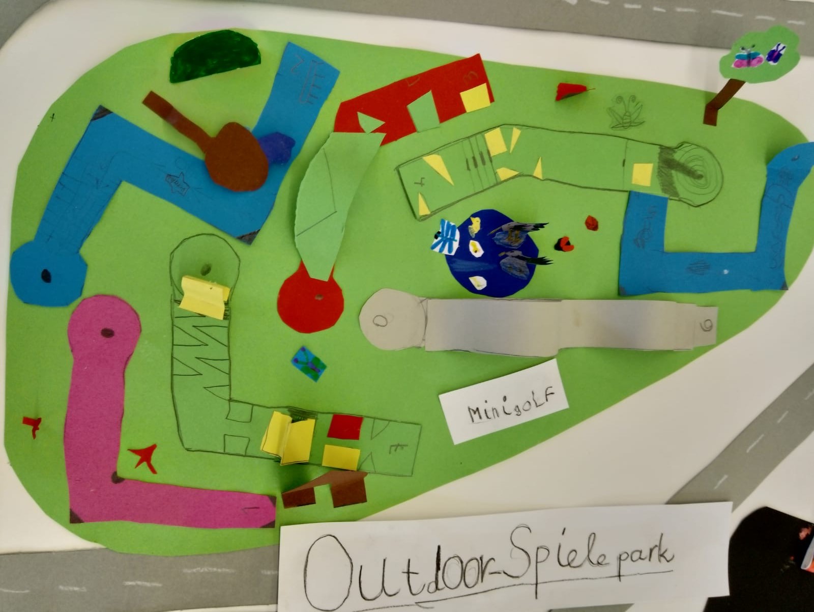 Kinderspielplatz – Bild 1