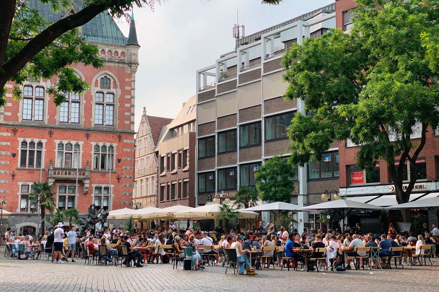 Cafe & Bar Celona Oldenburg Innenstadt – Bild 2