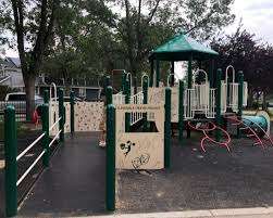Cloverdale playground – Bild 3