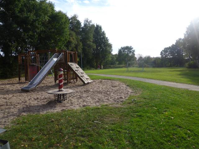 Spielplatz Rosenbohmsweg – Bild 1