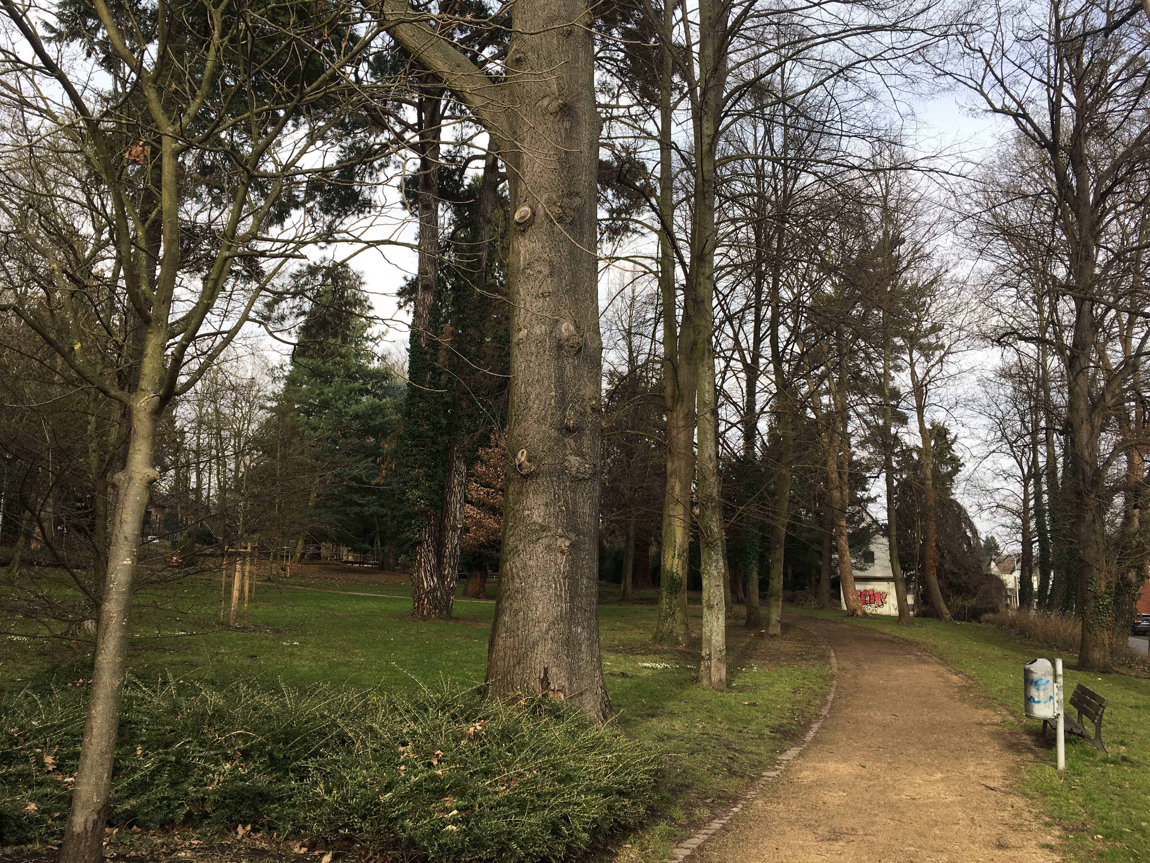 Kierberger Bahnhofspark – Bild 1