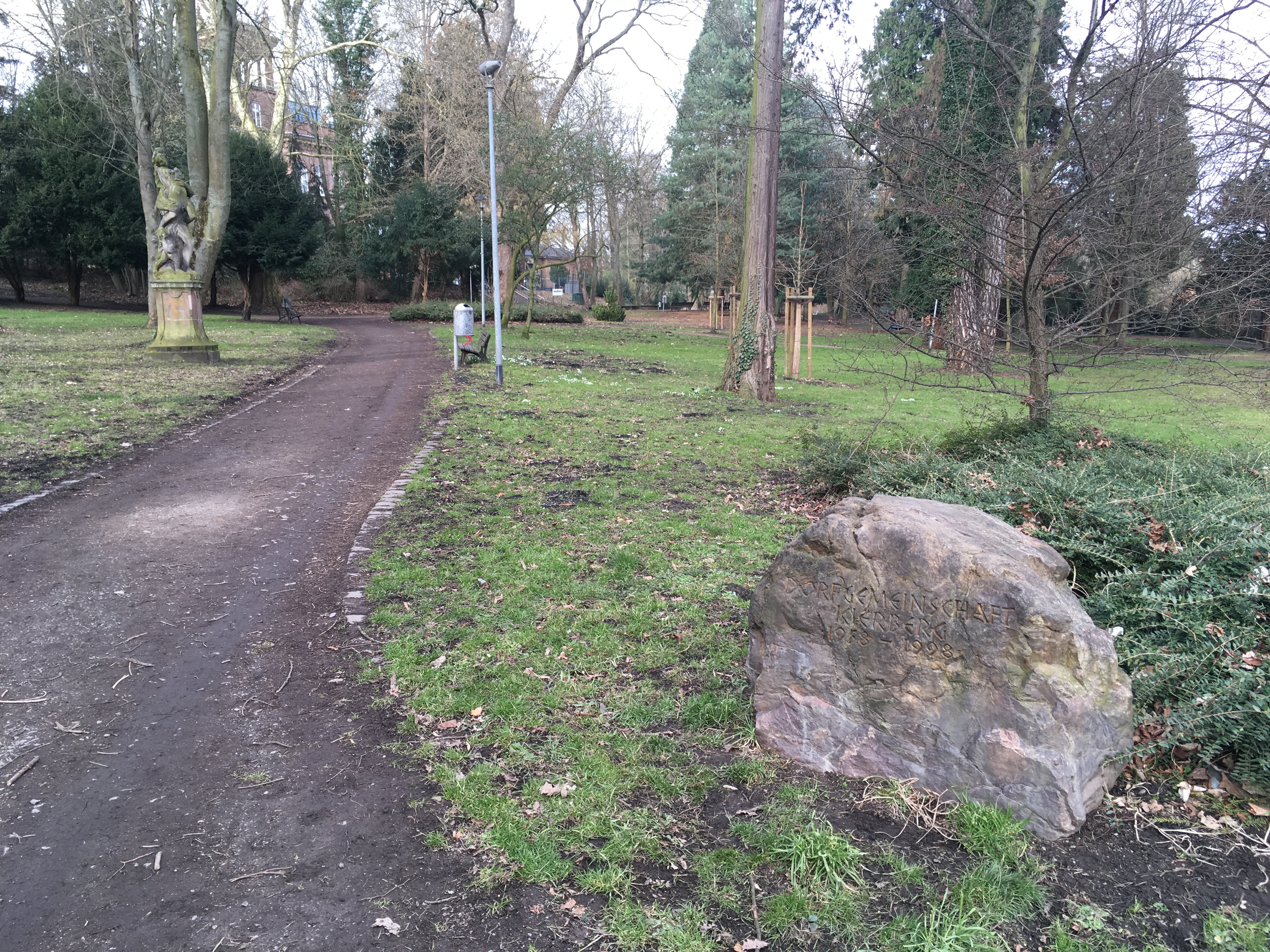 Kierberger Bahnhofspark – Bild 3