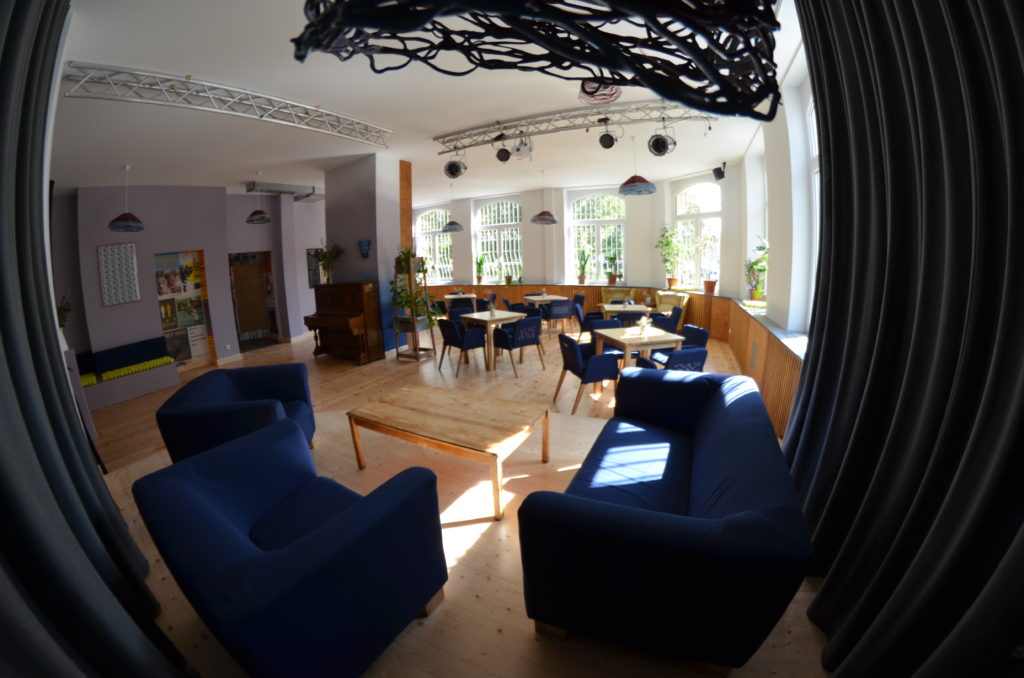 Café Courage – Bild 5