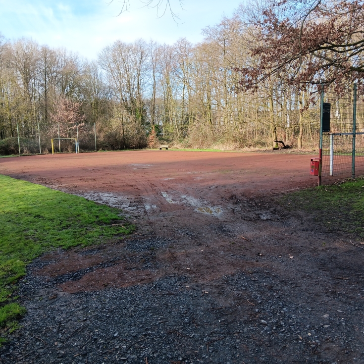 Bolzplatz – Bild 1