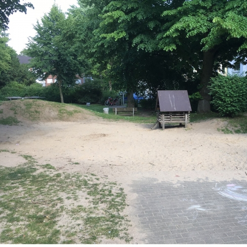 Spielplatz Vom Bruck Platz – Bild 5