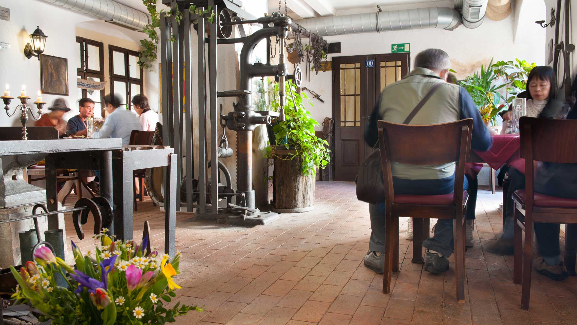 Alte Schmiede und Zum Goldenen Anker – Bild 2