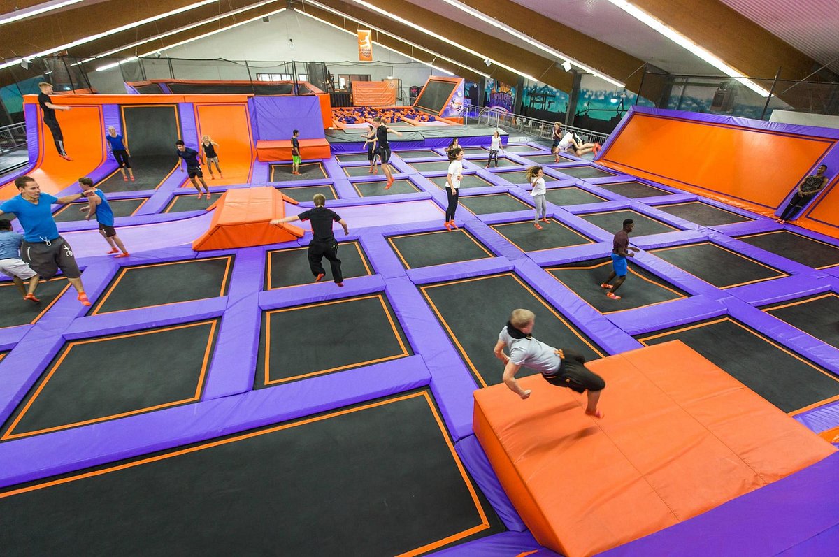 JUMP House Trampolinpark Hamburg-Stellingen – Bild 1