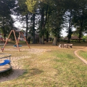 Spielplatz am Dorfplatz – Bild 3