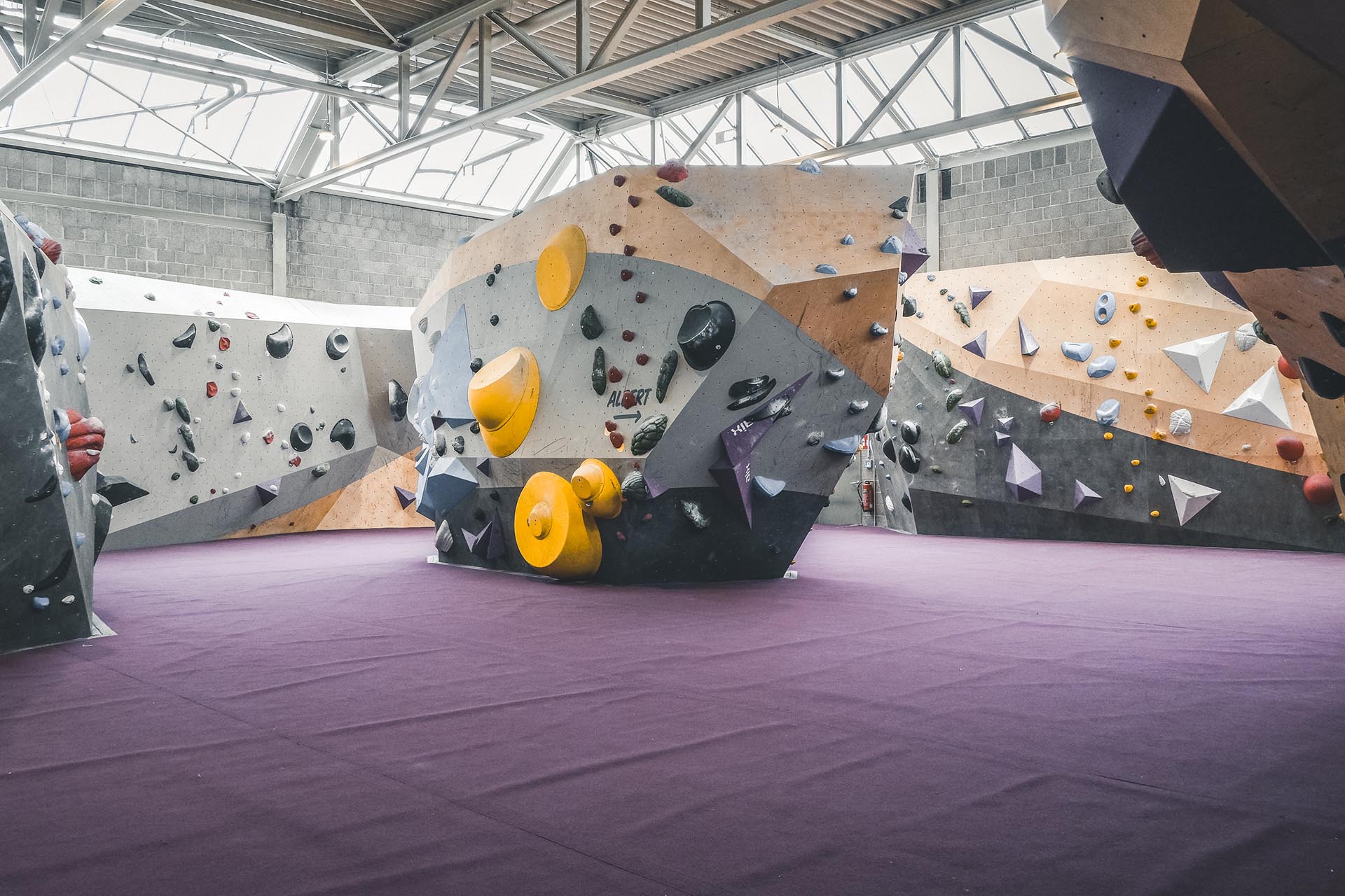 einstein Klettern in der Boulderhalle Recklinghausen – Bild 1