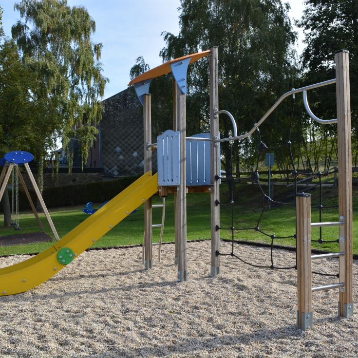 Spielplatz – Bild 1