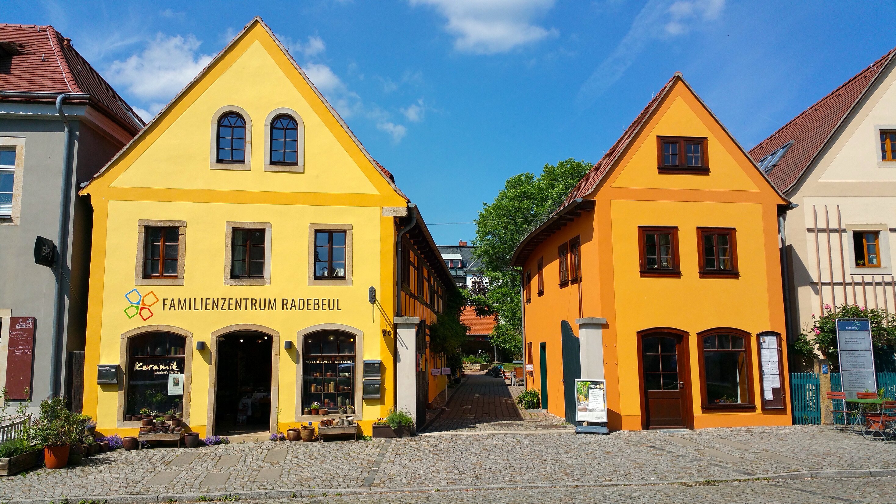 Familienzentrum Radebeul - Mehrgenerationenhaus & Café – Bild 1