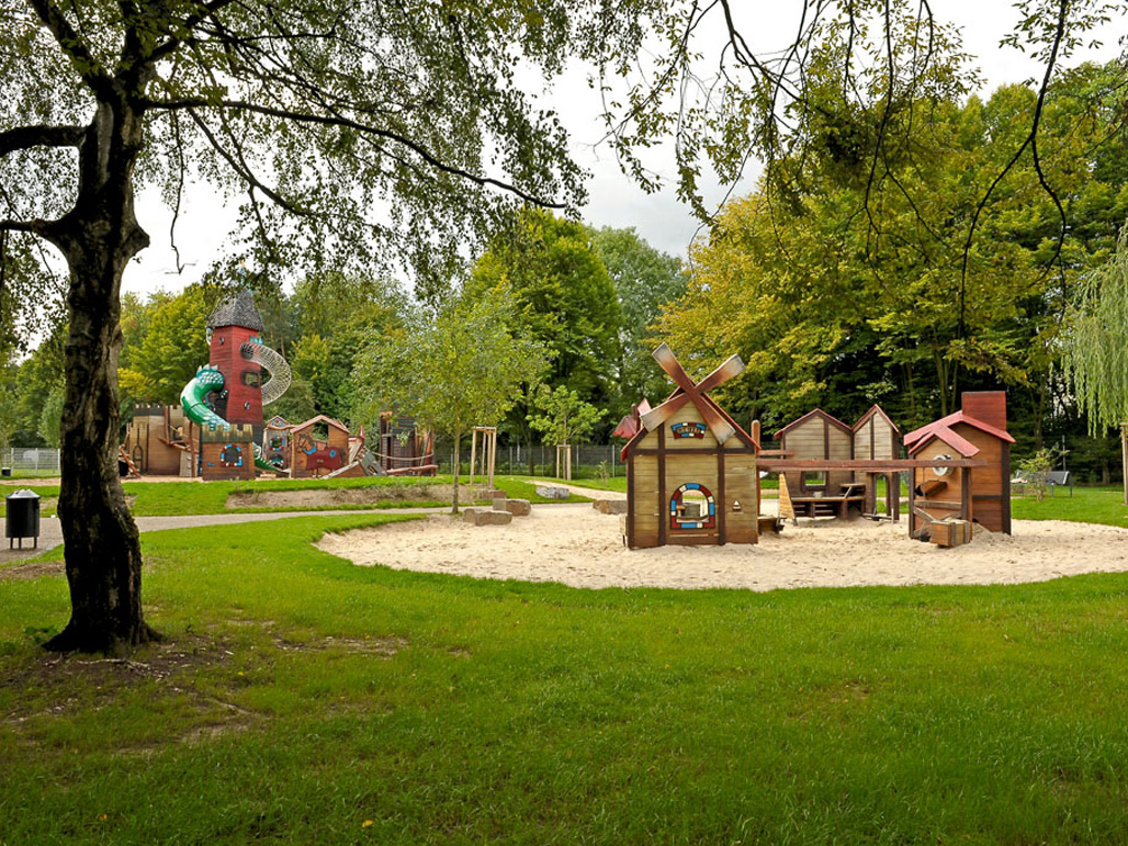 Spielplatz am Wildpark – Bild 3
