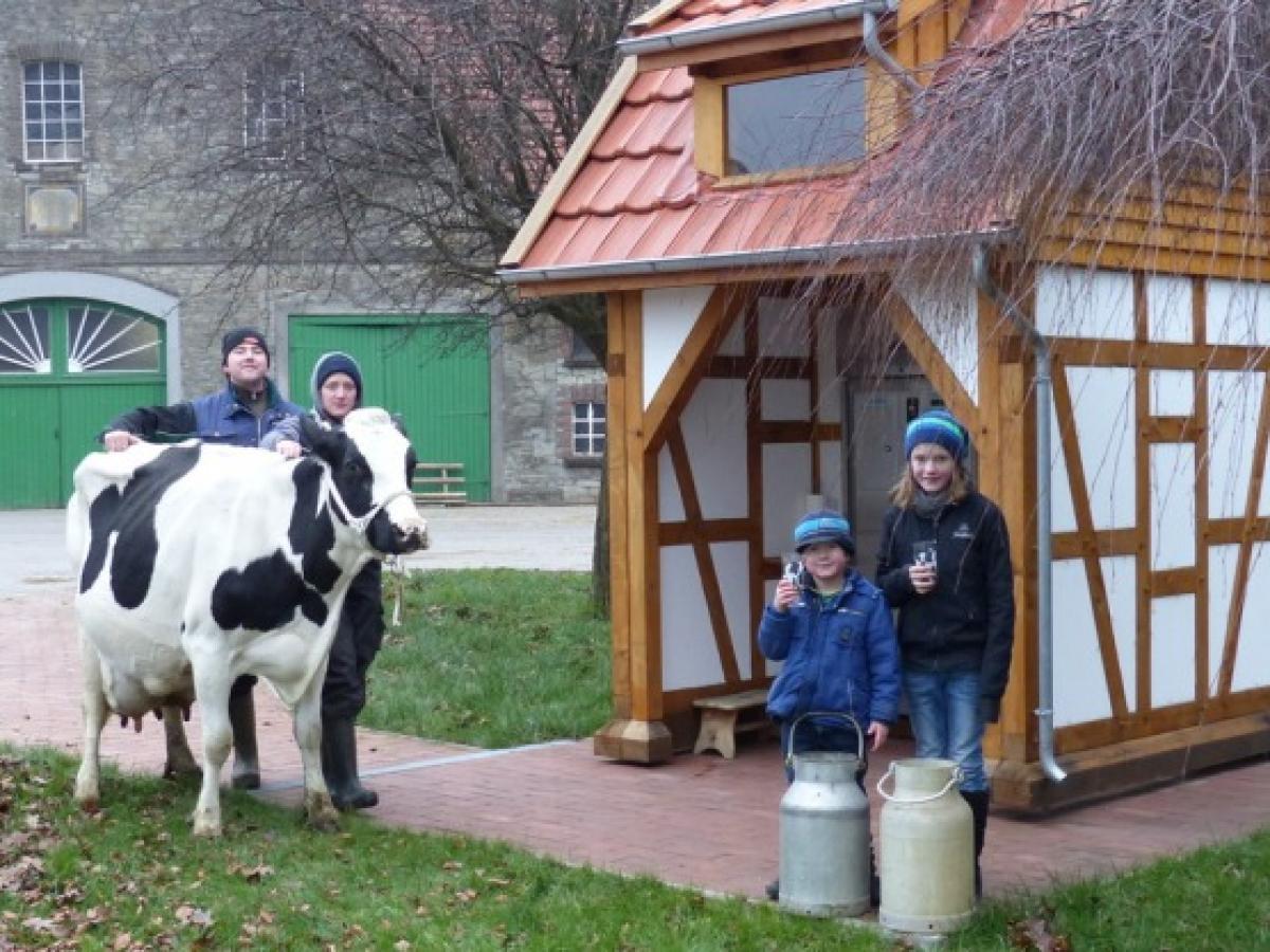 Sina's Milch-Tankstelle – Bild 1