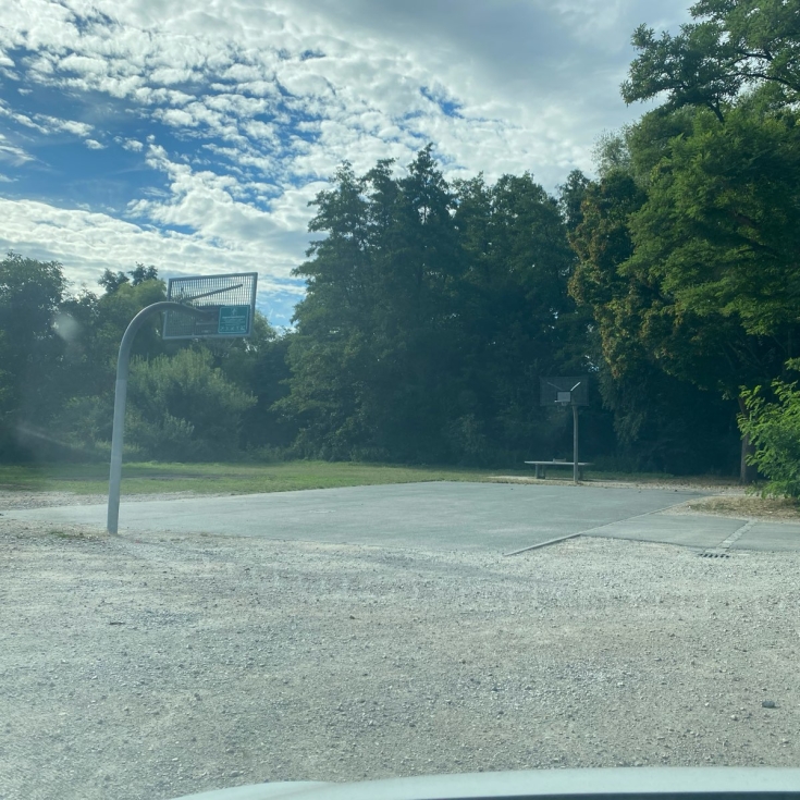 Spielplatz am Farrnbach – Bild 1