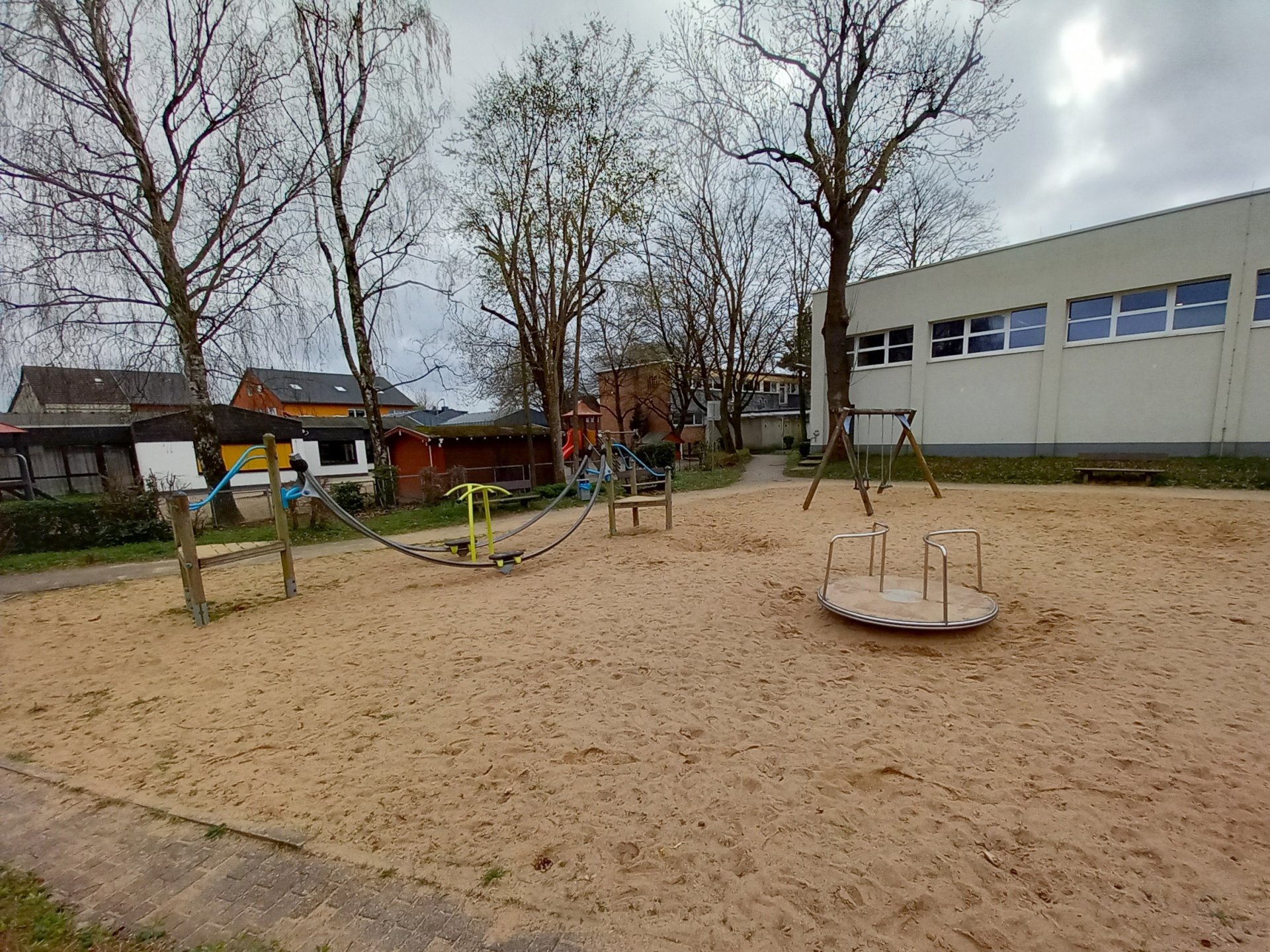 Spielplatz Lourdesstraße – Bild 1