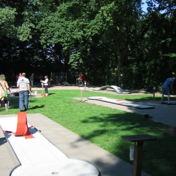 Minigolf im Stadtpark – Bild 1