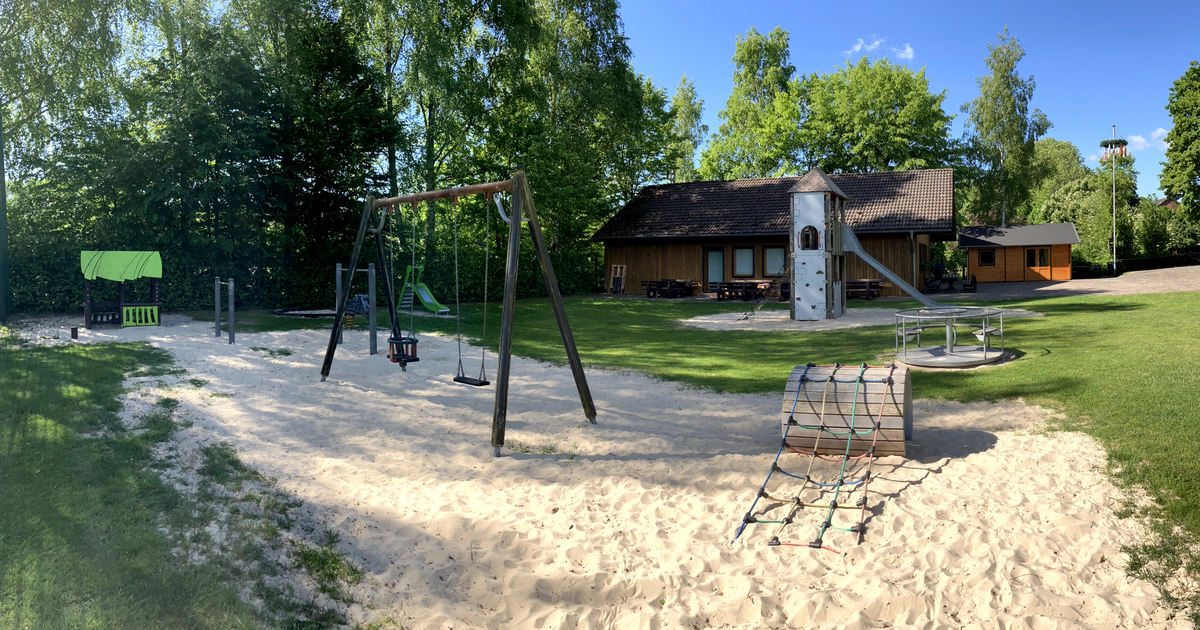 Spielplatz – Bild 1