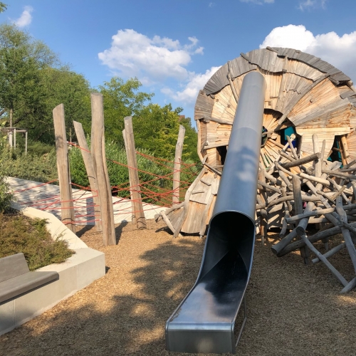 Wasserspielplatz – Bild 1