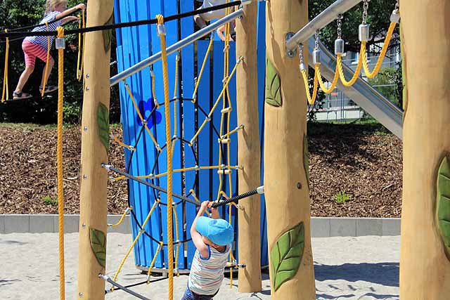 Spielplatz Motzstraße – Bild 3