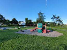 Maynard Lake Park Playground – Bild 2