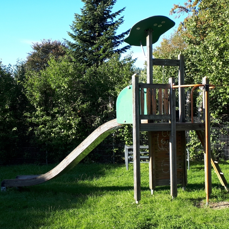 Mehrgenerationenplatz – Bild 1