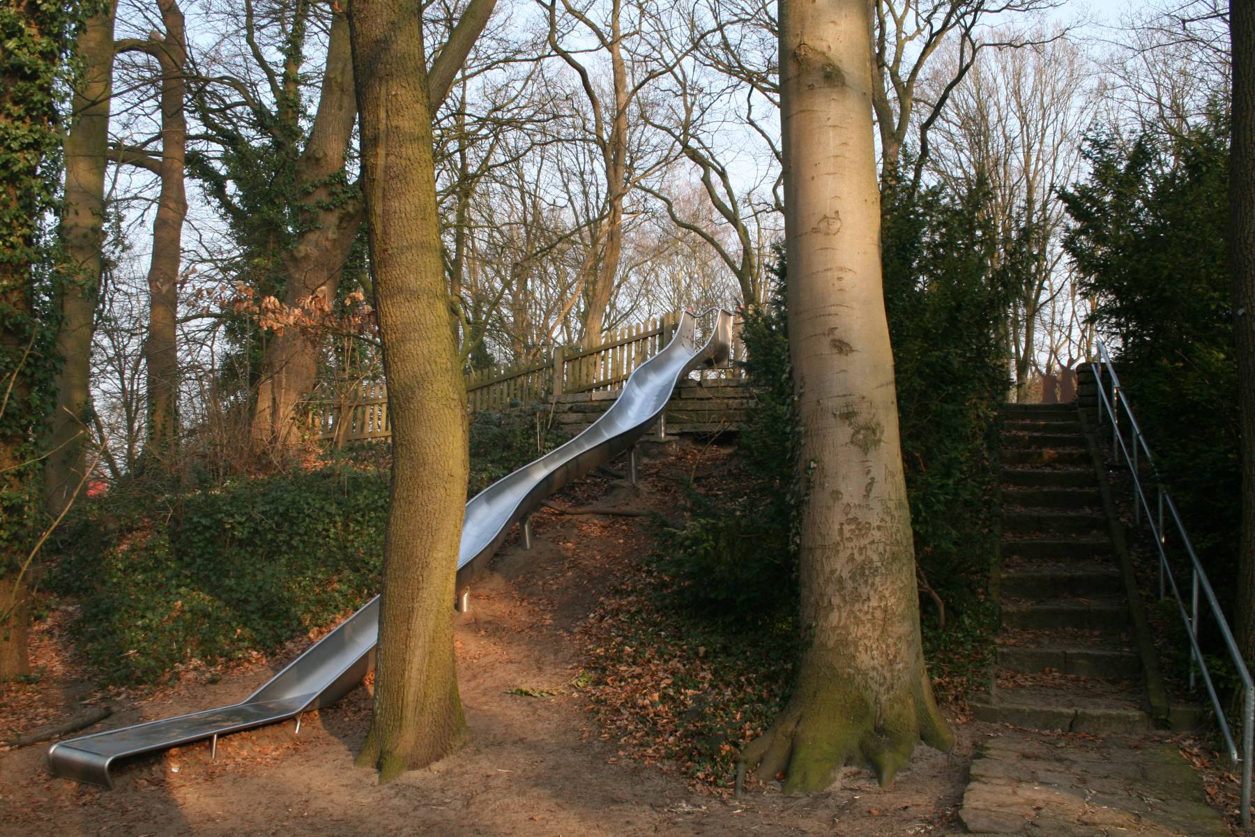 Spielplatz Rathauspark – Bild 2