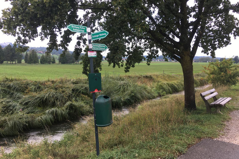 Spielplatz – Bild 1