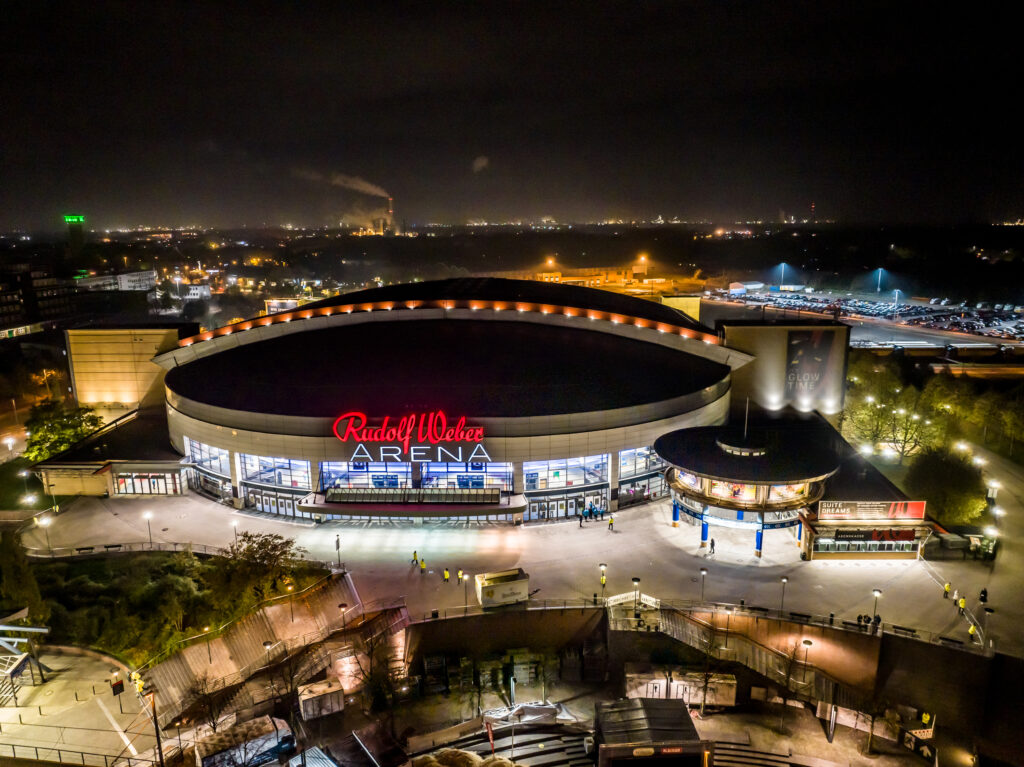 Rudolf Weber Arena – Bild 3