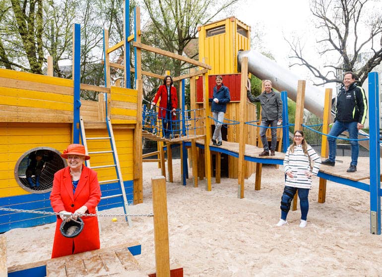 Spielplatz Lautenberg Kleine Blauinsel – Bild 1