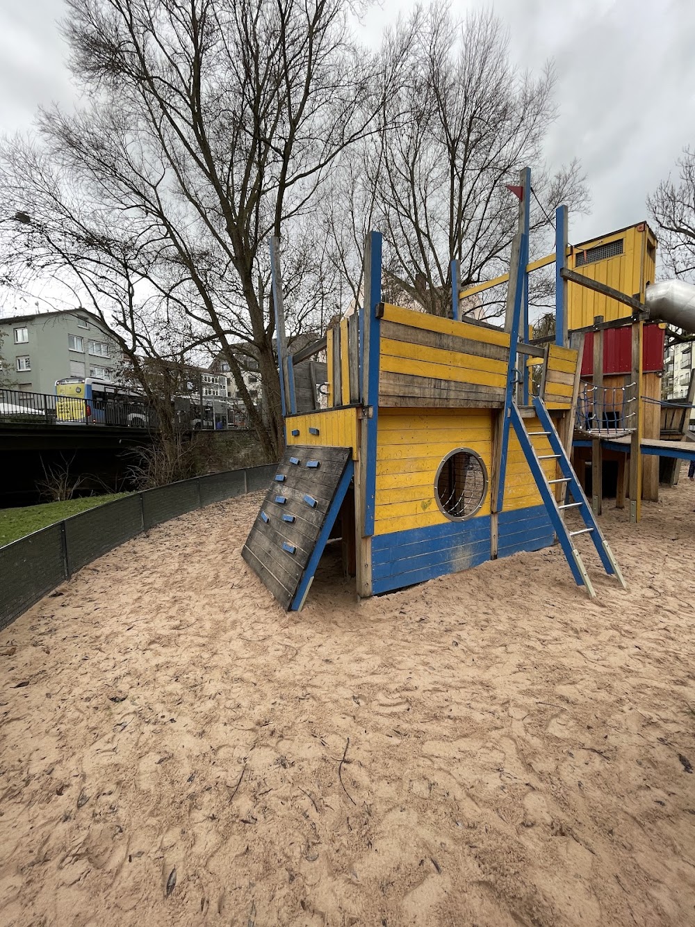 Spielplatz Lautenberg Kleine Blauinsel – Bild 2