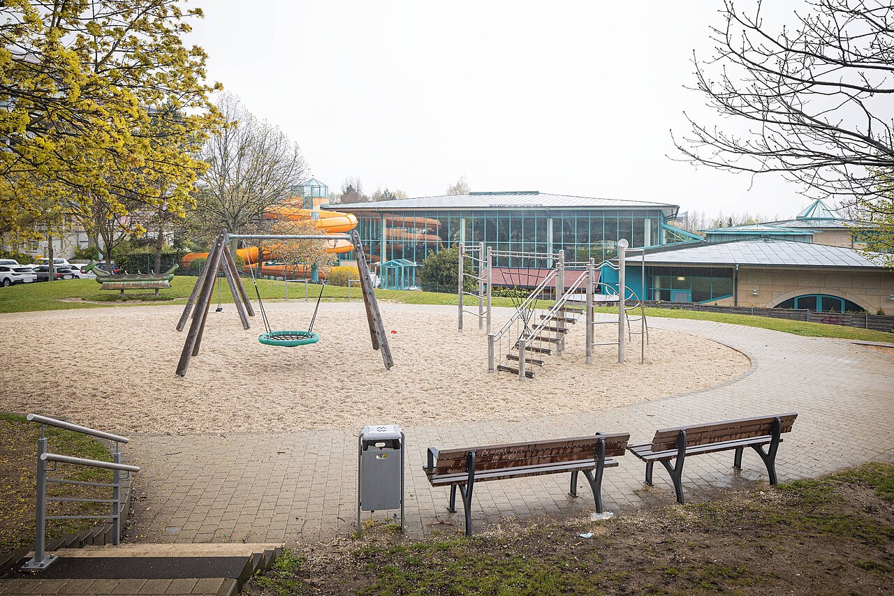 Spielplatz Nord im Gorbitzer Park – Bild 1